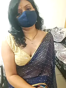 Snapshot of khushikhushi chatting on 01/11/25, 08:10 khushikhushi online show from 01/11/25, 08:10