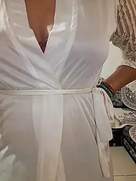 Snapshot of khushikhushi chatting on 01/17/25, 03:12 khushikhushi online show from 01/17/25, 03:12