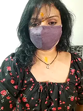 Snapshot of khushikhushi chatting on 02/21/25, 09:24 khushikhushi online show from 02/21/25, 09:24