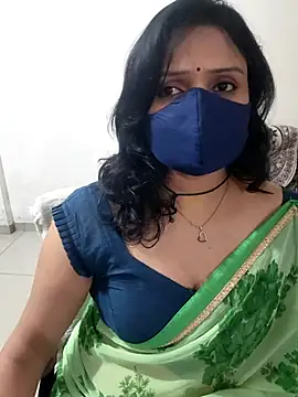 Snapshot of khushikhushi chatting on 02/18/26, 06:37 khushikhushi online show from 02/18/26, 06:37