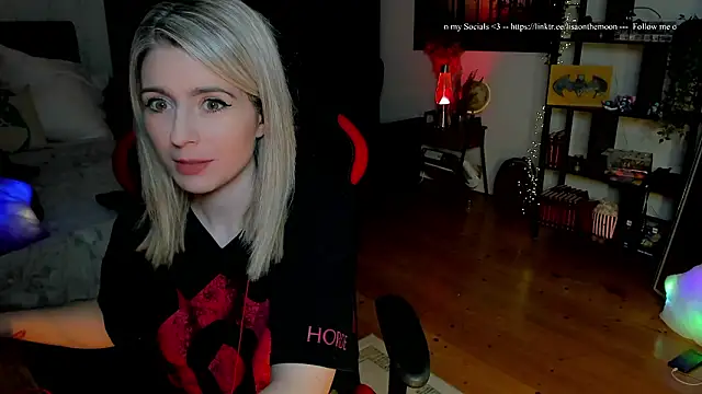 Lisaonthemoon online show from 02/11/26, 06:24