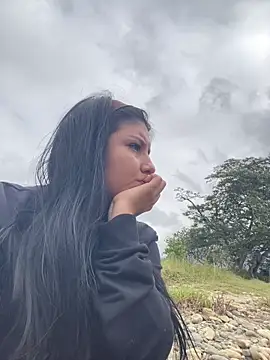 Snapshot of Nahomi_Wild chatting on 02/10/26, 02:10 Nahomi Wild online show from 02/10/26, 02:10