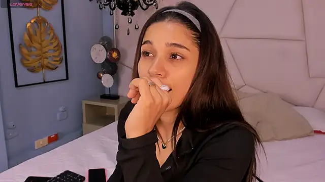 bellaa becca online show from 11/21/25, 06:39