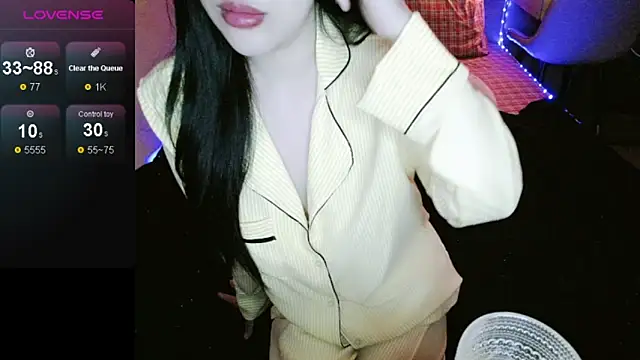 Snapshot of _Viviann_ chatting on 10/16/25, 03:24 Viviann online show from 10/16/25, 03:24