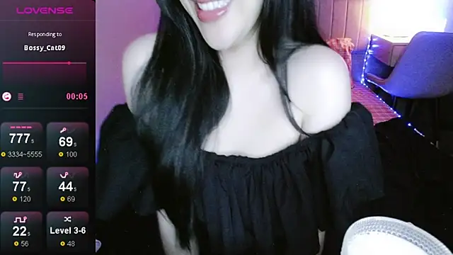 Snapshot of _Viviann_ chatting on 10/19/25, 03:34 Viviann online show from 10/19/25, 03:34