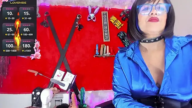 jena derboo online show from 11/08/25, 10:15