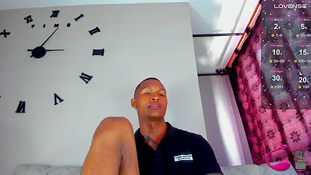 esteveen ortegas  online show from 03/11/25, 04:29