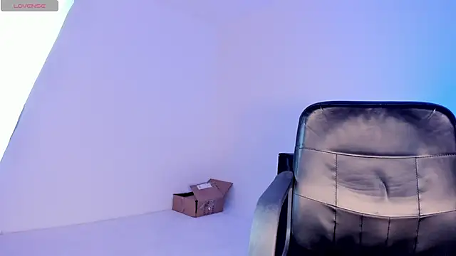 alicee smithh1 online show from 12/02/25, 08:15