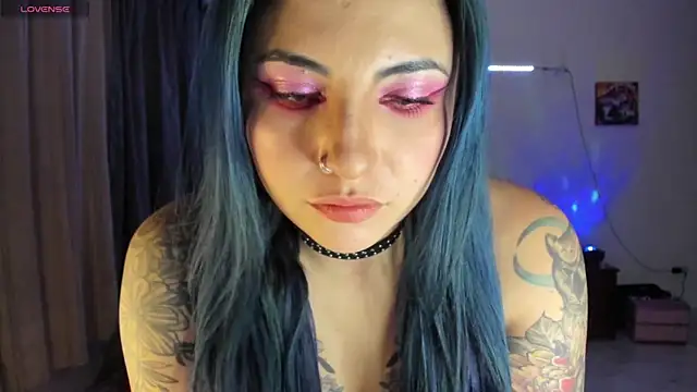 black wiidow online show from 03/30/26, 04:57