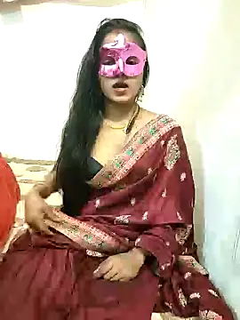 Snapshot of RADHA95 chatting on 12/29/24, 04:30 RADHA95 online show from 12/29/24, 04:30