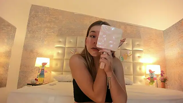 Lezy  online show from 03/30/26, 07:48