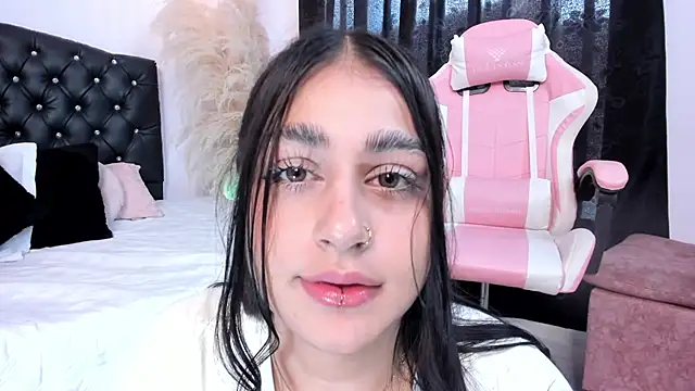 Snapshot of GabyRhodes chatting on 12/01/24, 04:29 GabyRhodes online show from 12/01/24, 04:29