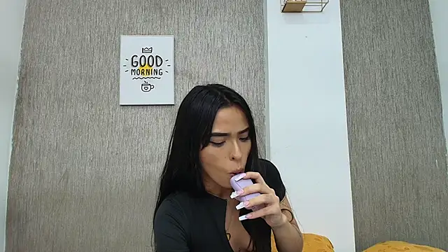 Cloeandtyfanny online show from 02/12/25, 06:40