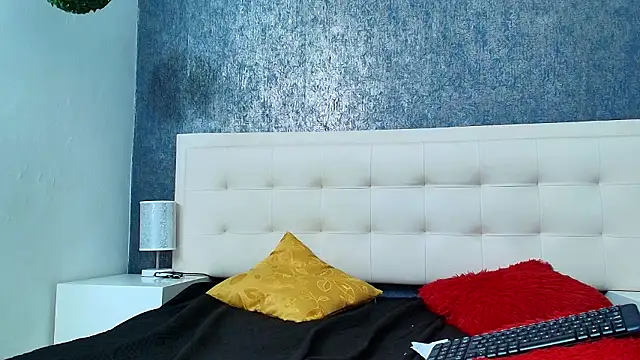 Cloeandtyfanny online show from 01/18/26, 01:09