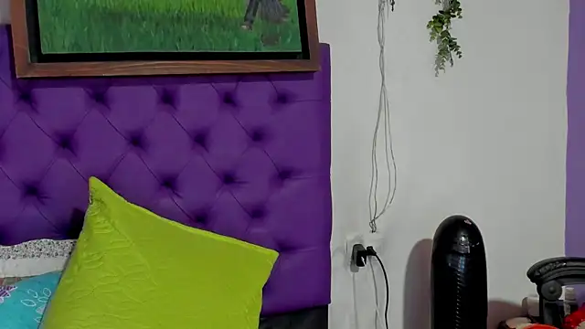 Snapshot of Cloeandtyfanny chatting on 07/02/26, 05:08 Cloeandtyfanny online show from 07/02/26, 05:08
