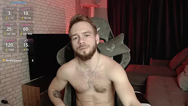 Snapshot of LeoPaulini chatting on 12/28/24, 08:05 LeoPaulini online show from 12/28/24, 08:05