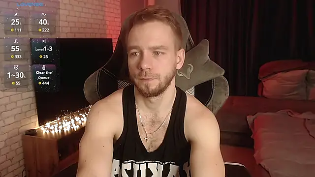 Snapshot of LeoPaulini chatting on 03/21/25, 08:17 LeoPaulini online show from 03/21/25, 08:17