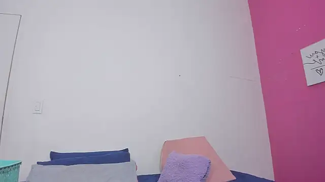 Snapshot of little_sam_ chatting on 02/01/25, 03:08 little sam online show from 02/01/25, 03:08