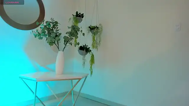 PaulinaSantos  online show from 03/18/25, 07:31