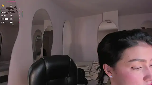 PaulinaSantos  online show from 09/13/25, 07:35