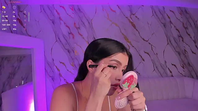 PaulinaSantos  online show from 10/04/25, 07:45