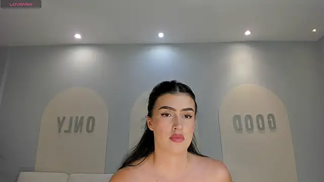 PaulinaSantos  online show from 04/22/26, 07:15