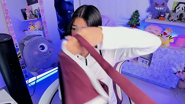 Snapshot of cutestephuwu chatting on 12/11/24, 03:02 cutestephuwu online show from 12/11/24, 03:02