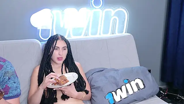 Ksenny online show from 12/18/24, 03:33