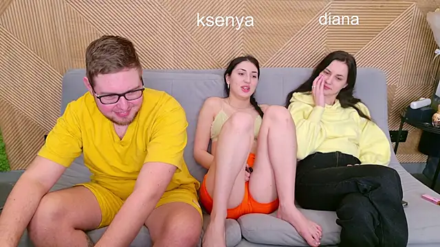 Ksenny online show from 03/04/26, 03:56