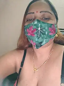 Snapshot of Dianaa9 chatting on 11/08/25, 06:57 Dianaa9 online show from 11/08/25, 06:57