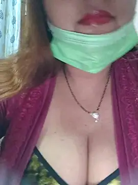 Snapshot of Dianaa9 chatting on 11/22/25, 06:01 Dianaa9 online show from 11/22/25, 06:01