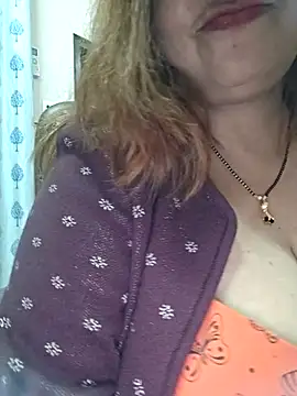 Snapshot of Dianaa9 chatting on 12/02/25, 07:03 Dianaa9 online show from 12/02/25, 07:03