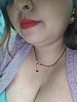 Snapshot of Dianaa9 chatting on 12/02/25, 07:53 Dianaa9 online show from 12/02/25, 07:53