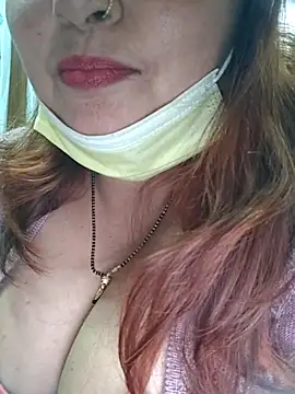 Snapshot of Dianaa9 chatting on 12/15/25, 06:01 Dianaa9 online show from 12/15/25, 06:01