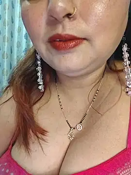 Snapshot of Dianaa9 chatting on 04/27/26, 03:32 Dianaa9 online show from 04/27/26, 03:32