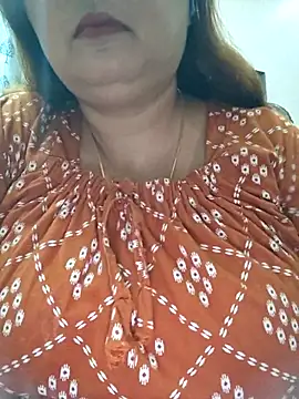 Snapshot of Dianaa9 chatting on 06/06/26, 07:46 Dianaa9 online show from 06/06/26, 07:46