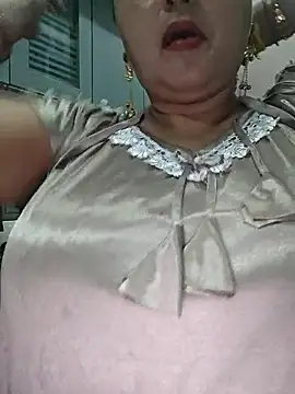 Snapshot of Dianaa9 chatting on 06/14/26, 09:17 Dianaa9 online show from 06/14/26, 09:17