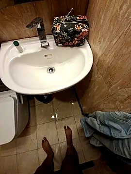 Exhibitionist1508 online show from 11/15/25, 04:21