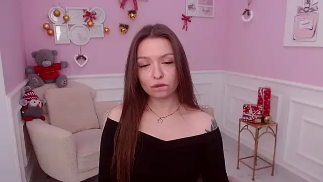 Snapshot of LucySkilar chatting on 12/24/24, 08:00 LucySkilar online show from 12/24/24, 08:00