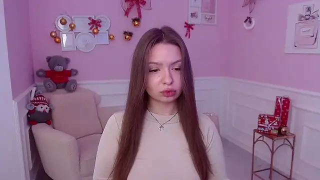 Snapshot of LucySkilar chatting on 12/31/24, 05:33 LucySkilar online show from 12/31/24, 05:33