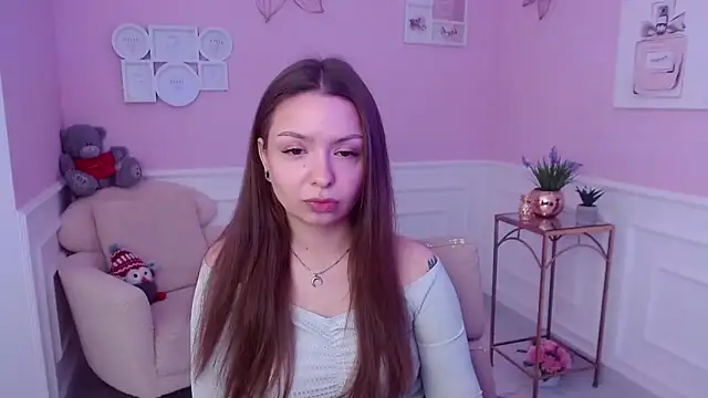 Snapshot of LucySkilar chatting on 01/21/25, 10:52 LucySkilar online show from 01/21/25, 10:52