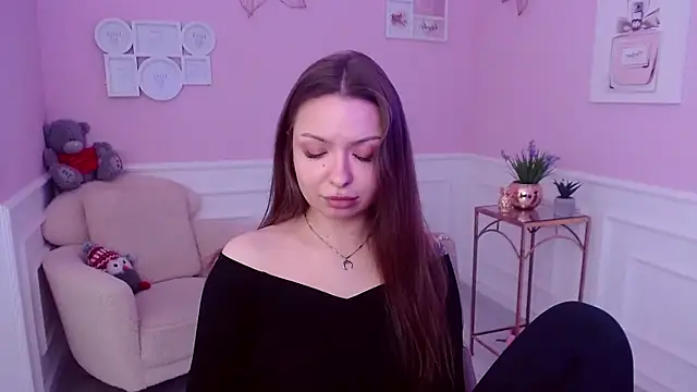 Snapshot of LucySkilar chatting on 01/27/25, 07:35 LucySkilar online show from 01/27/25, 07:35