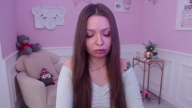 Snapshot of LucySkilar chatting on 02/20/25, 11:53 LucySkilar online show from 02/20/25, 11:53