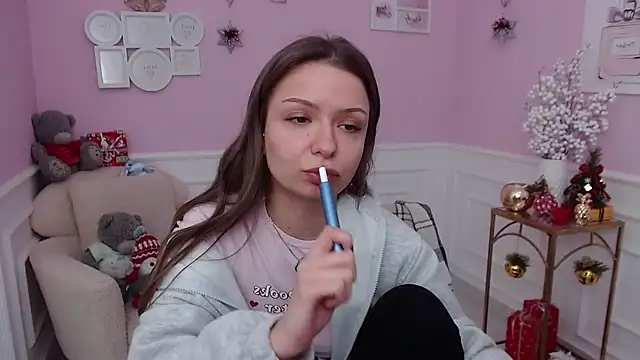 LucySkilar online show from 01/06/26, 06:39