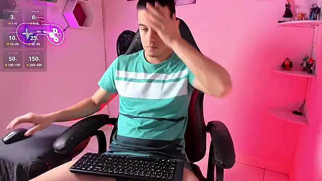 Snapshot of Maximo__ chatting on 12/04/25, 08:28 Maximo online show from 12/04/25, 08:28