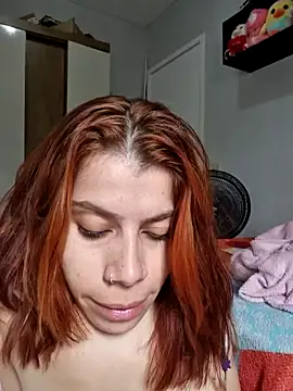 Snapshot of KyKa02 chatting on 12/19/24, 06:12 KyKa02 online show from 12/19/24, 06:12