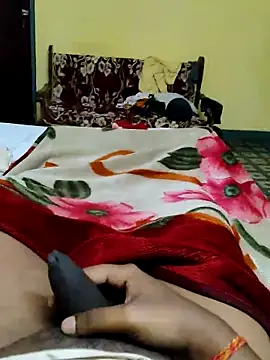 Snapshot of Brown_Munda047 chatting on 10/06/25, 11:13 Brown Munda047 online show from 10/06/25, 11:13