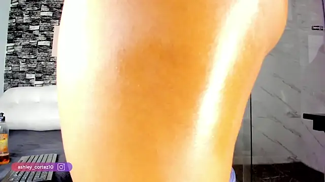 ashley crotez online show from 09/24/25, 02:48