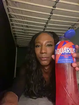 tamarabigass1 online show from 02/23/25, 09:00