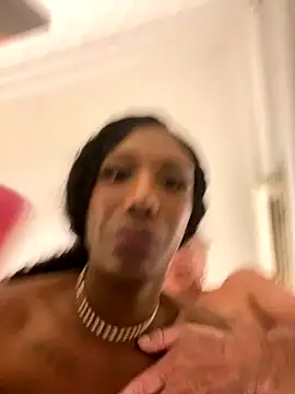 tamarabigass1 online show from 10/03/25, 11:40